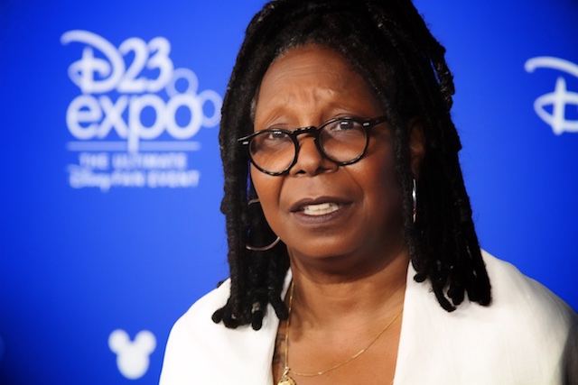 WHOOPI GOLDBERG NAMED A DISNEY LEGEND AT D23 EXPO, MAKING HER THE ONE AND ONLY LEGOT RECIPIENT!